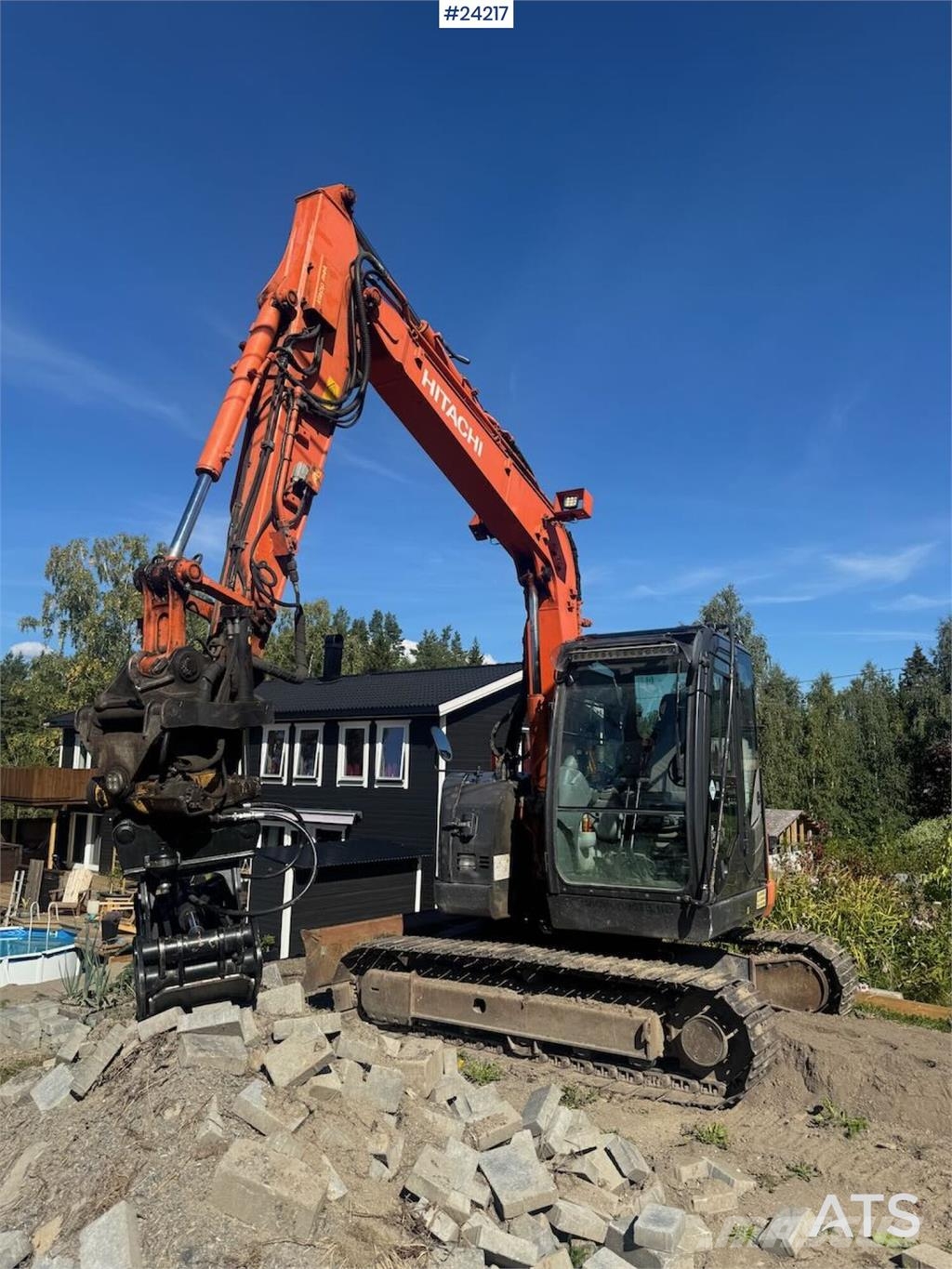 Hitachi ZX85US-5A Excavator with Tilt, Grading Bucket and  Beltegraver
