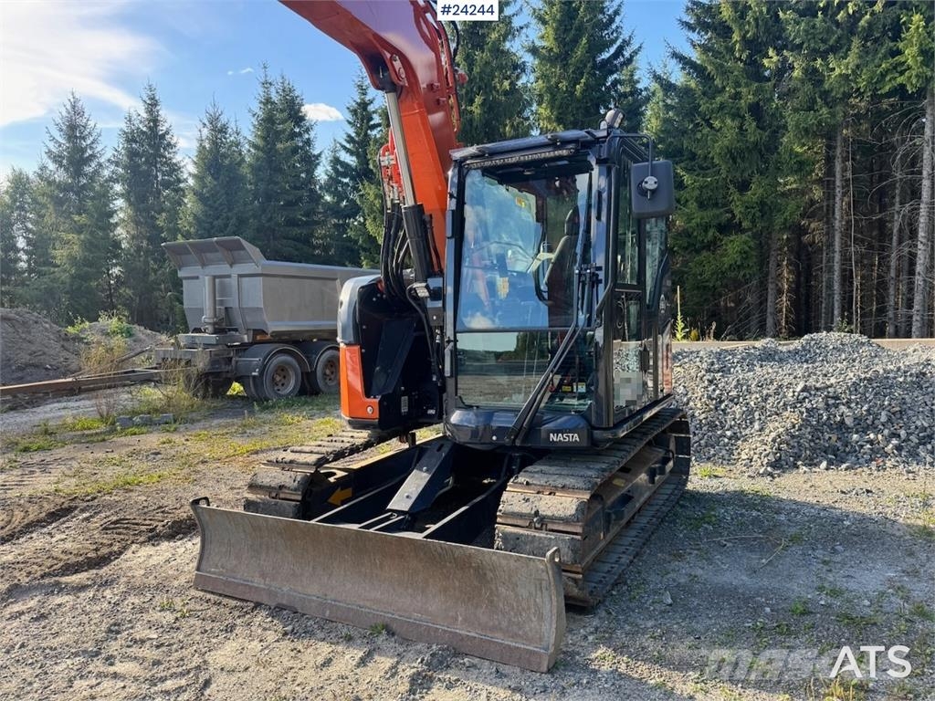 Hitachi ZX95US-7 Excavator w/ Rototilt w/ grab – 2 buckets Beltegraver