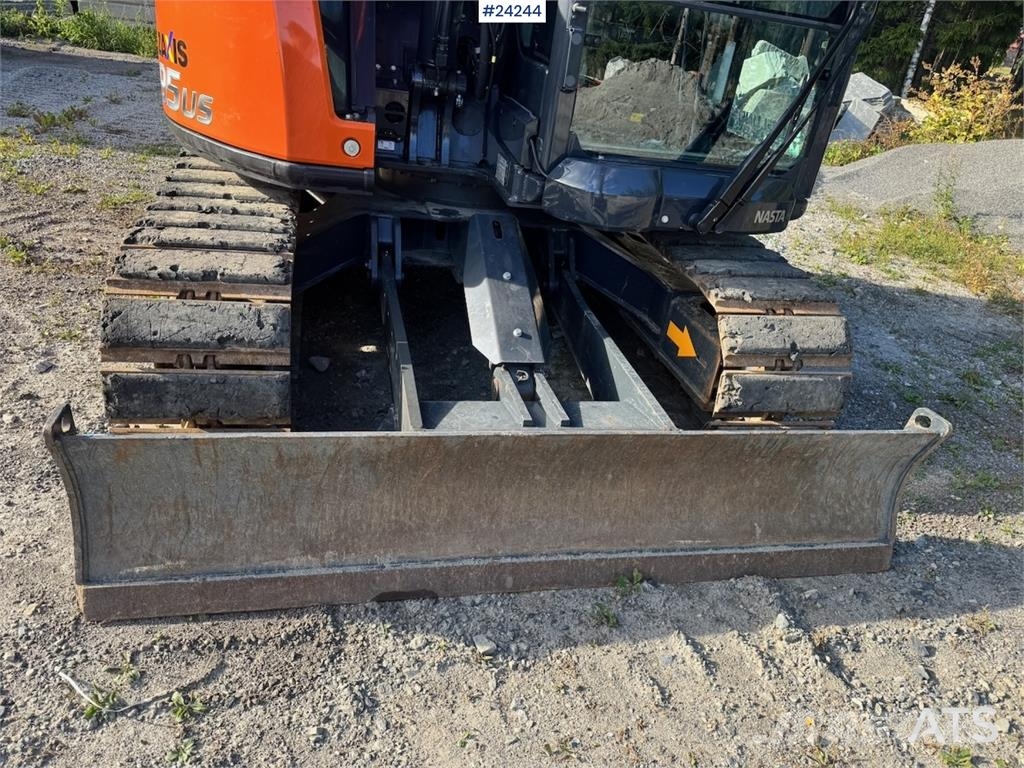Hitachi ZX95US-7 Excavator w/ Rototilt w/ grab – 2 buckets Beltegraver