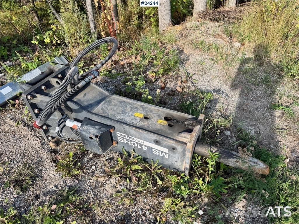 Hitachi ZX95US-7 Excavator w/ Rototilt w/ grab – 2 buckets Beltegraver