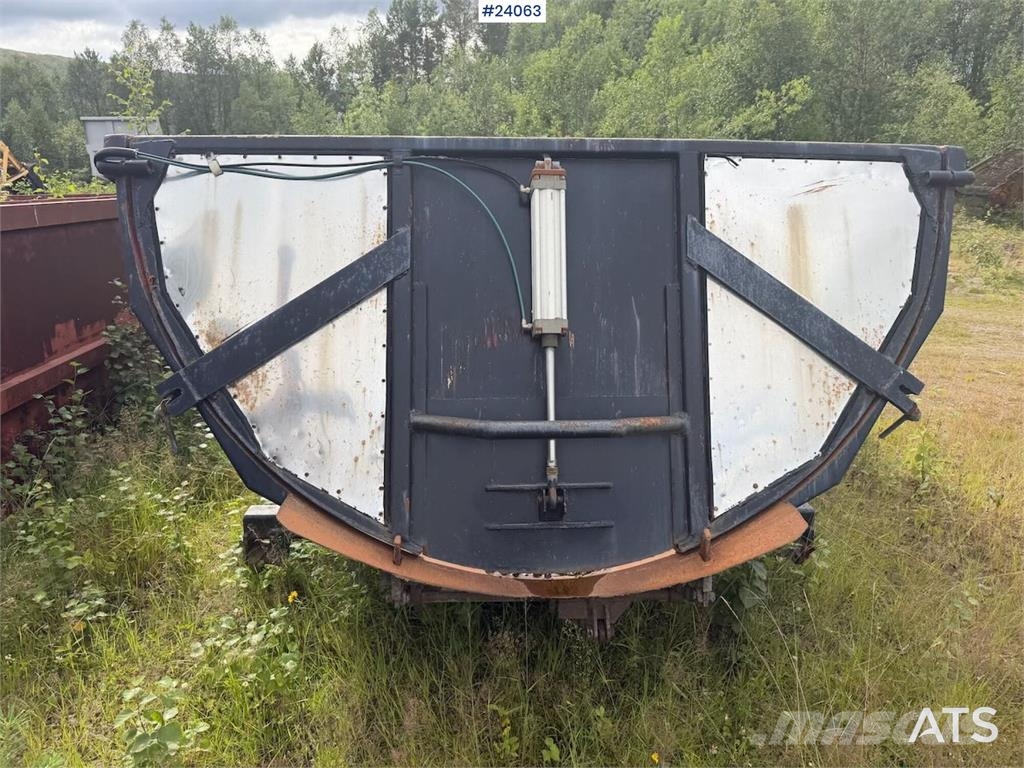 HMF P1-20 trailer with asphalt tank Otros componentes