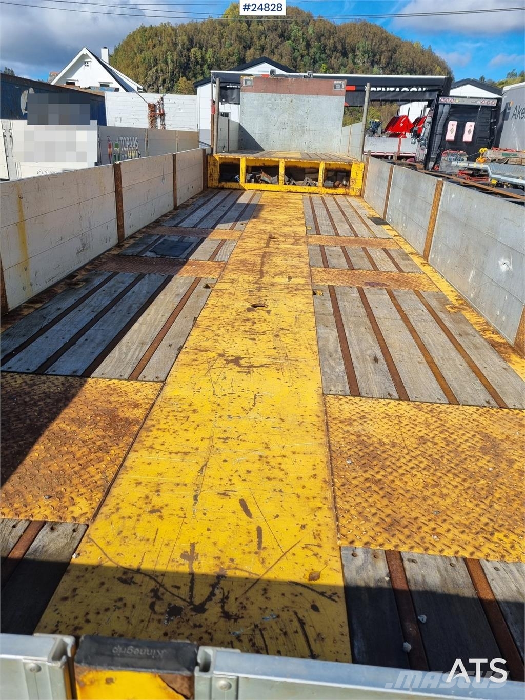 HRD 3 axle jumbo trailer with an extendable deck Andre hengere