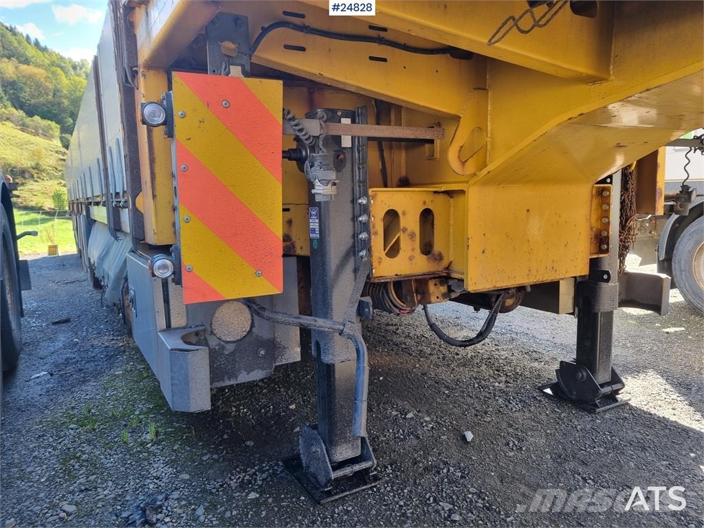 HRD 3 axle jumbo trailer with an extendable deck Andre hengere