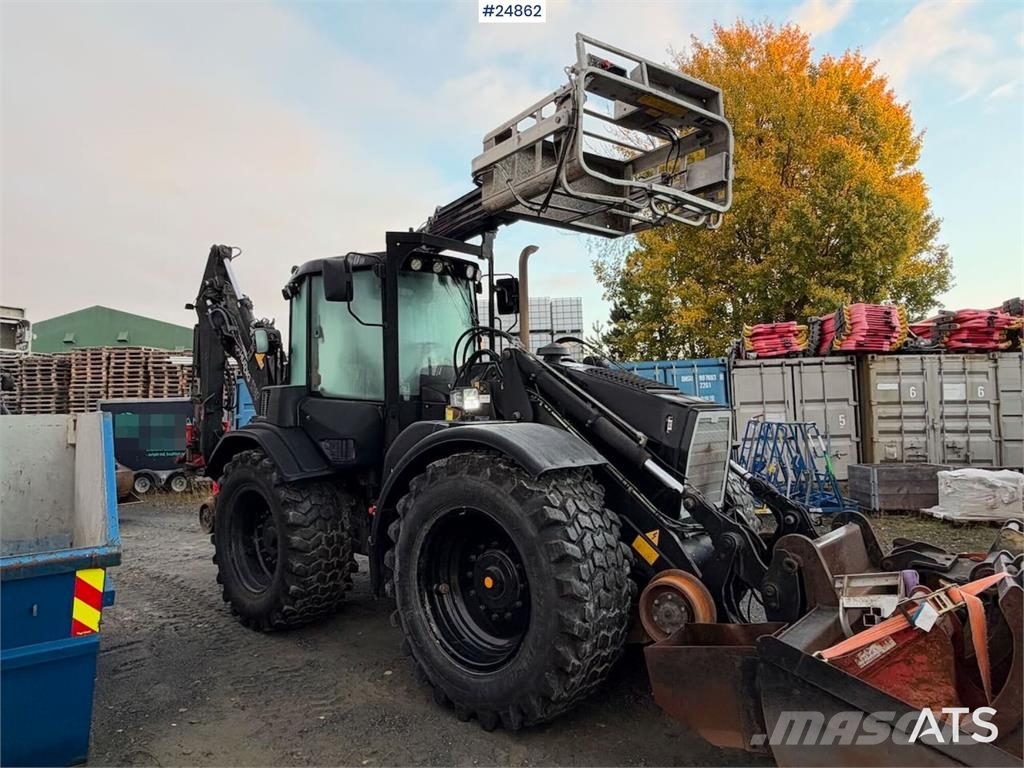 Huddig 1260B Backhoe loader with rail wheels – 3 buckets, لوادر ذات جرافات عكسية