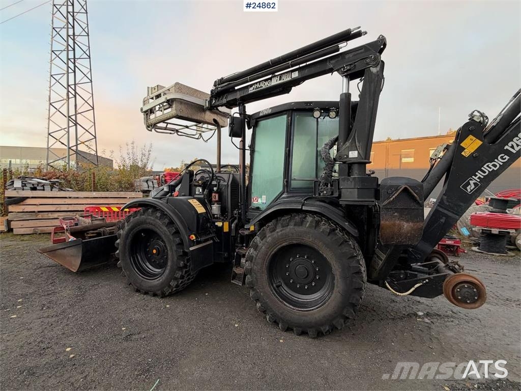 Huddig 1260B Backhoe loader with rail wheels – 3 buckets, لوادر ذات جرافات عكسية