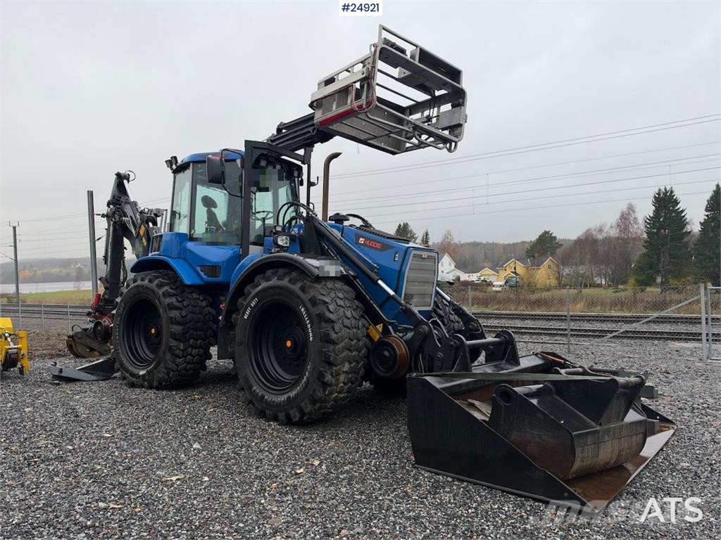 Huddig 1260B Tractor – 3 buckets, grapple, pallet forks,  Traktörler