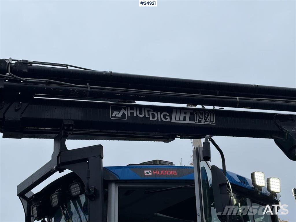 Huddig 1260B Tractor – 3 buckets, grapple, pallet forks,  Traktörler