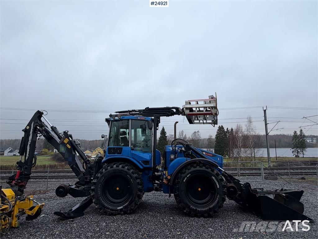 Huddig 1260B Tractor – 3 buckets, grapple, pallet forks,  Traktörler