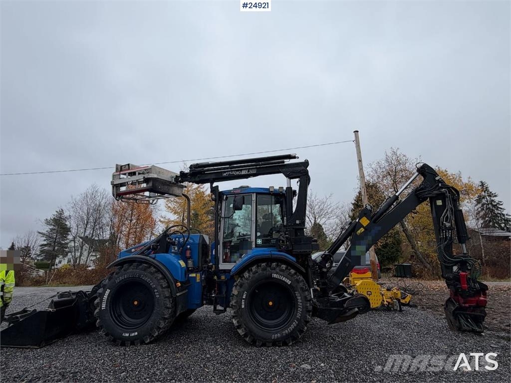 Huddig 1260B Tractor – 3 buckets, grapple, pallet forks,  Traktörler