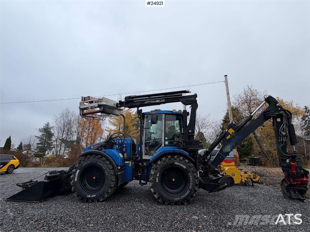 Huddig 1260B Tractor – 3 buckets, grapple, pallet forks,  Traktörler