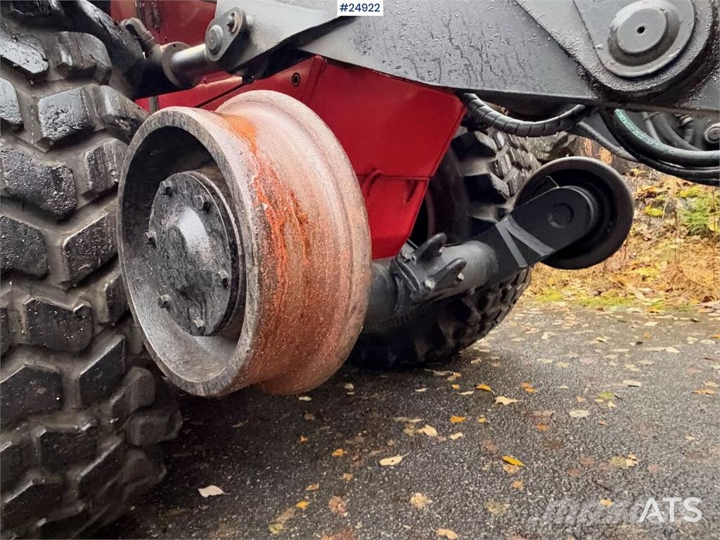 Huddig 1260B Tractor – Front bucket, grading bucket and p Traktori