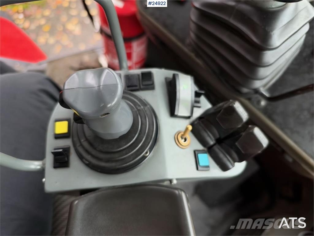 Huddig 1260B Tractor – Front bucket, grading bucket and p Traktori