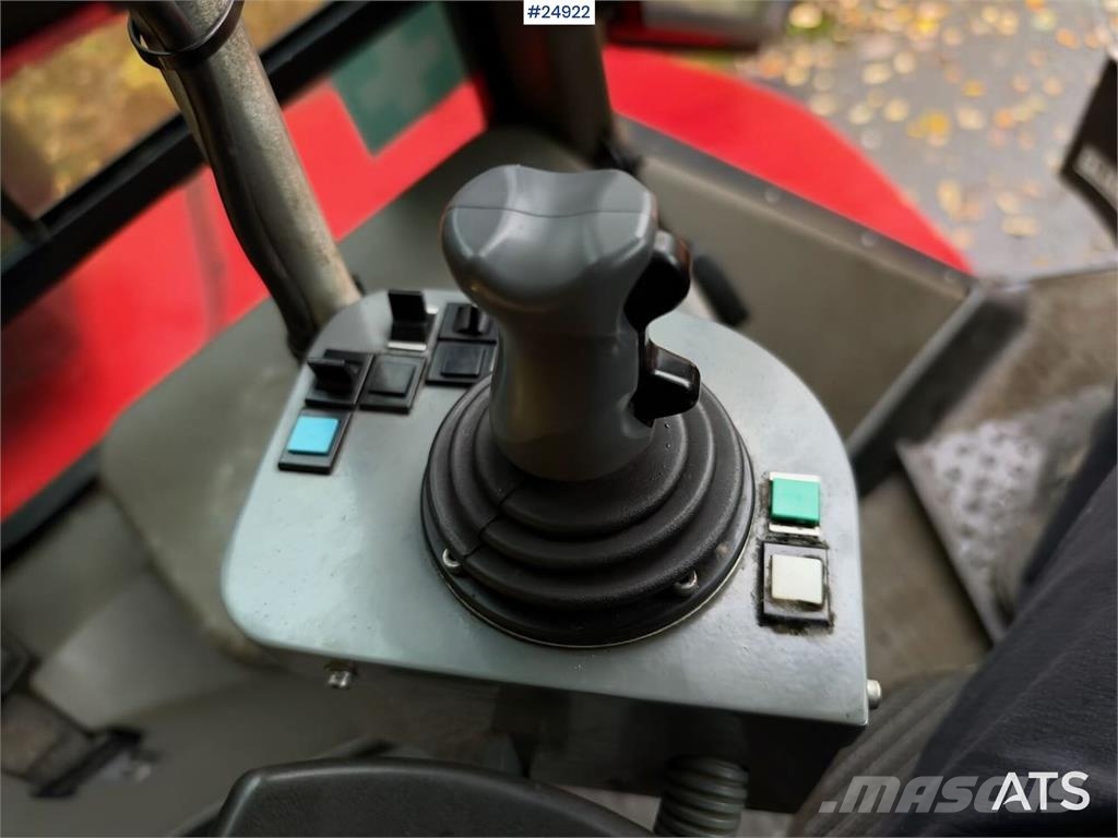Huddig 1260B Tractor – Front bucket, grading bucket and p Traktori
