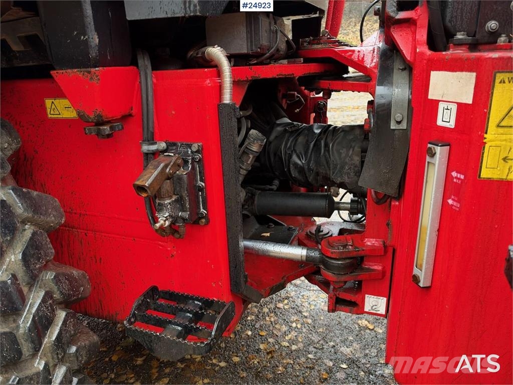 Huddig 1260B Tractor – Front bucket, grading bucket, tilt Traktori