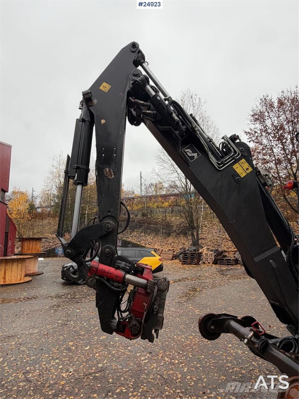 Huddig 1260B Tractor – Front bucket, grading bucket, tilt Traktori