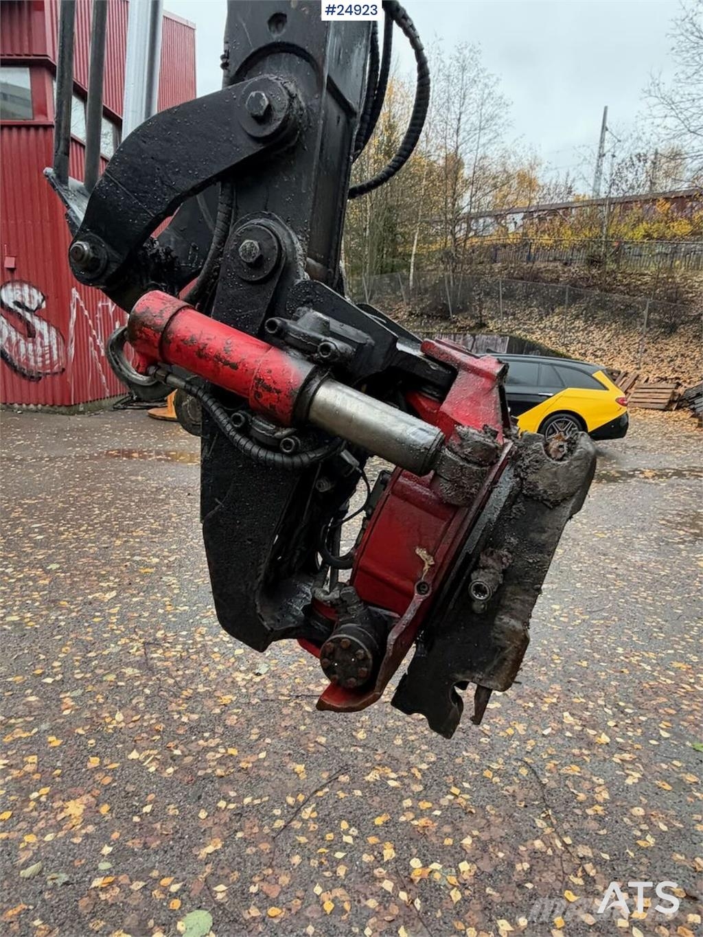 Huddig 1260B Tractor – Front bucket, grading bucket, tilt Traktori