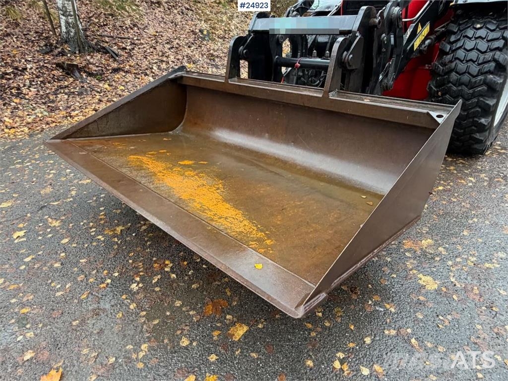 Huddig 1260B Tractor – Front bucket, grading bucket, tilt Traktori