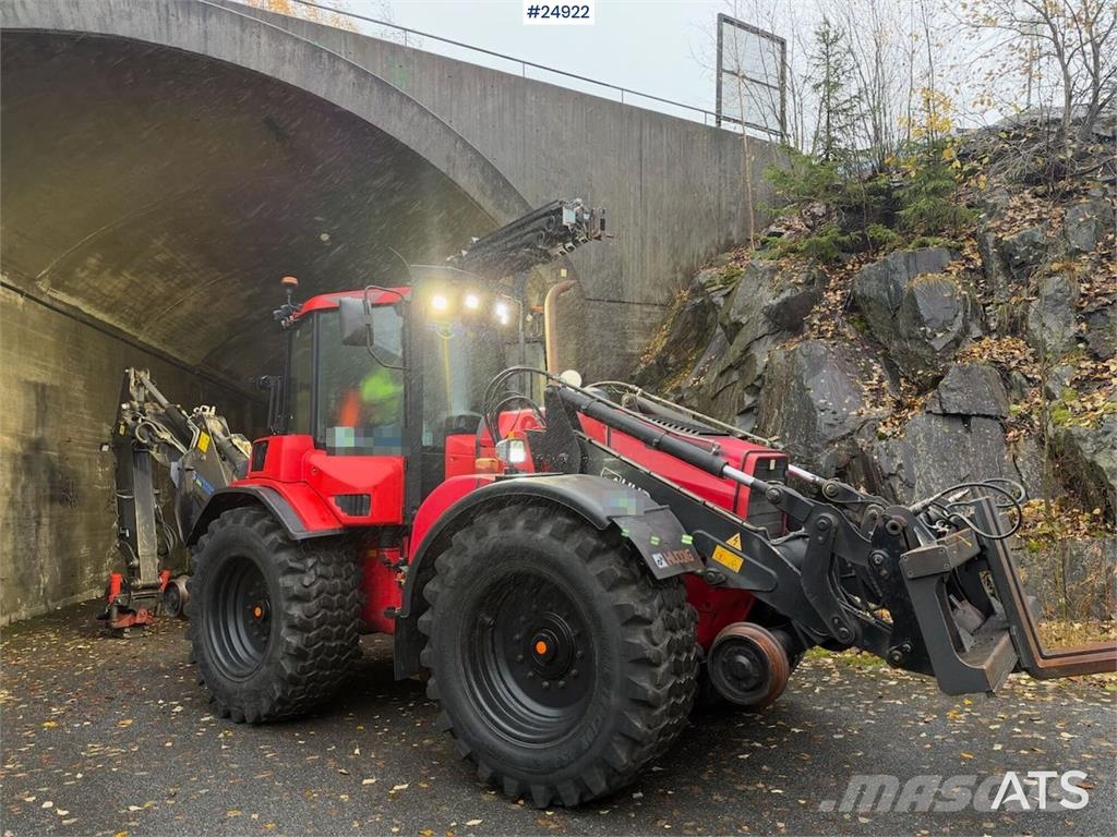 Huddig 1260B Tractor – Front bucket, grading bucket and p Traktori