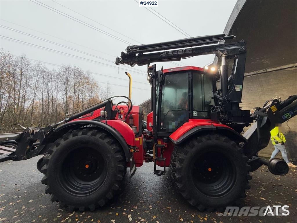 Huddig 1260B Tractor – Front bucket, grading bucket and p Traktori