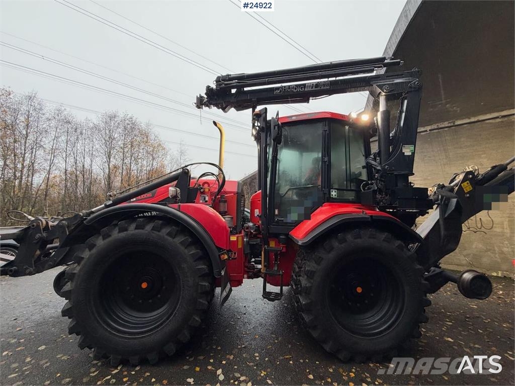 Huddig 1260B Tractor – Front bucket, grading bucket and p Traktori