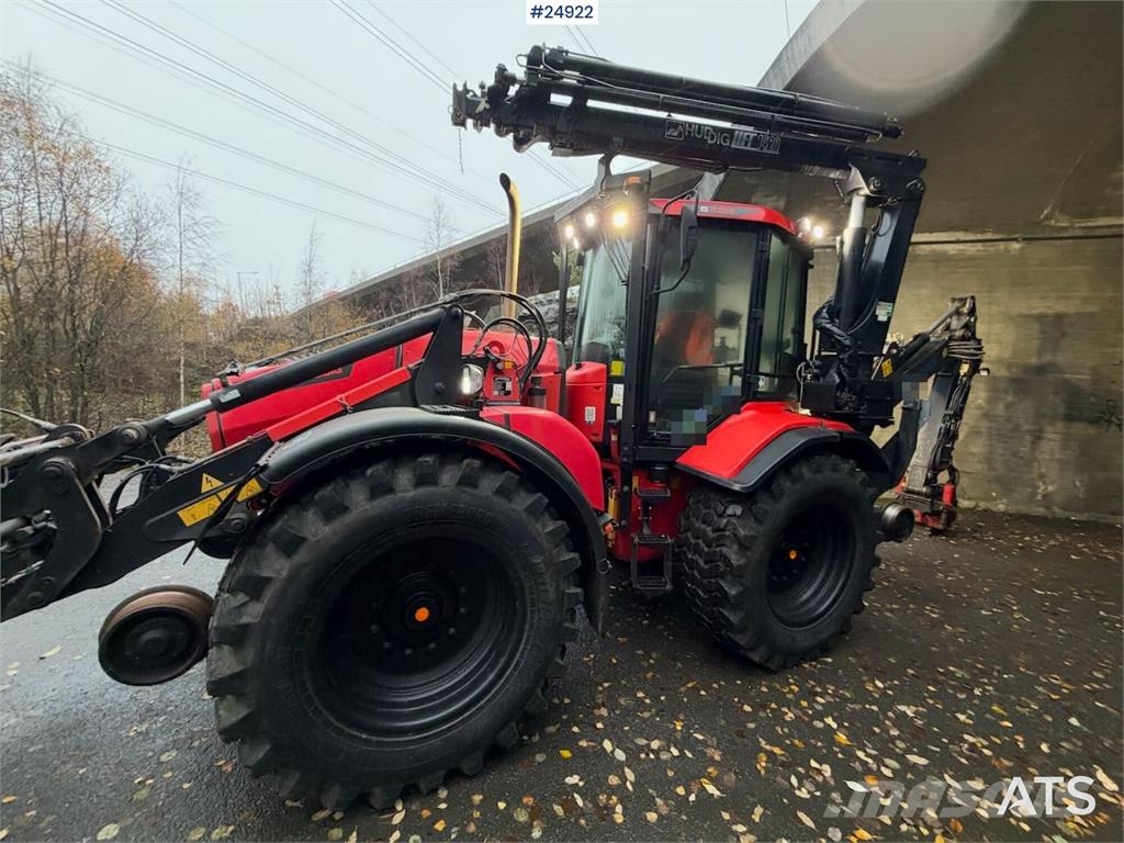 Huddig 1260B Tractor – Front bucket, grading bucket and p Traktori