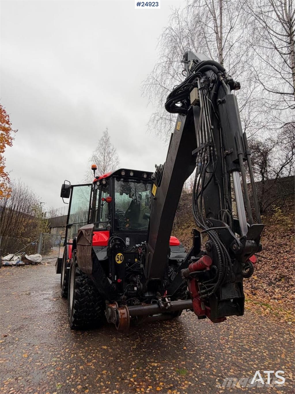 Huddig 1260B Tractor – Front bucket, grading bucket, tilt Traktori