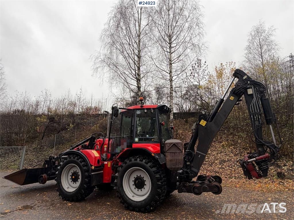 Huddig 1260B Tractor – Front bucket, grading bucket, tilt Traktori