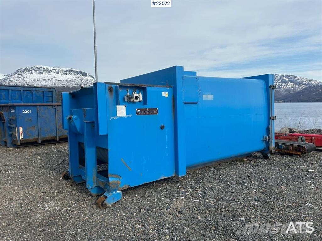 Husmann SPB 18 SW-E cardboard press. REP.OBJECT معدات الحِراجة - غير ذلك