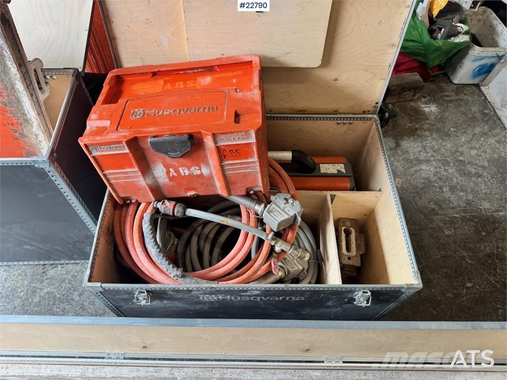 Husqvarna WS 482 HF Wall Saw with Remote Control Costruzioni - Altro