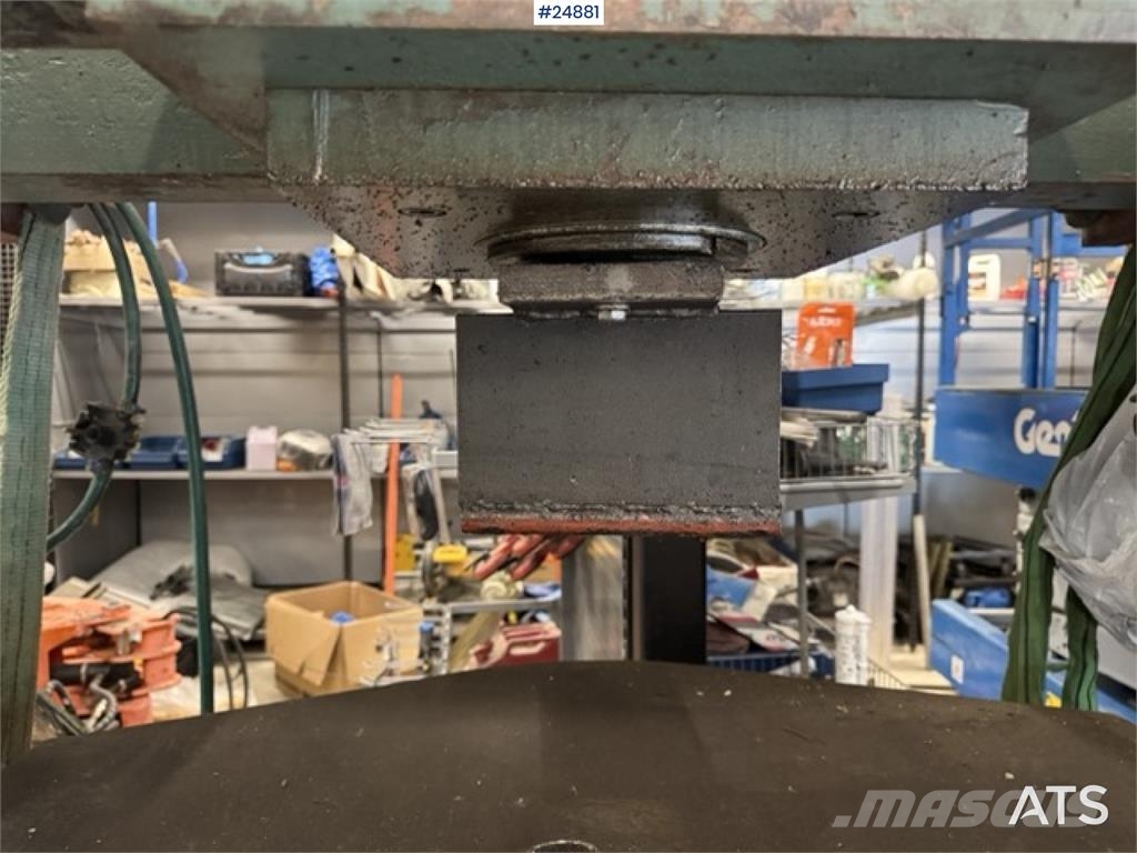 Hydraulisk verkstedpresse 60 tonn med hydraulikkag Anlegg - Annet