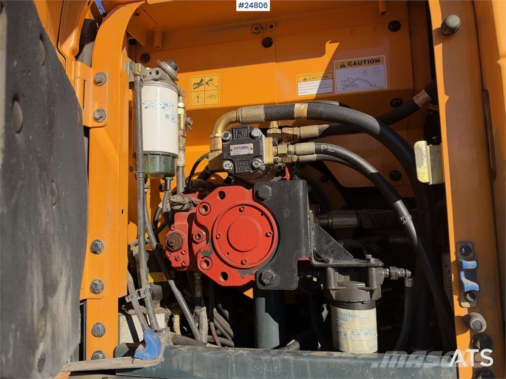 Hyundai Robex 140W-9A Wheeled excavator – tiltrotator and Hjulgravere