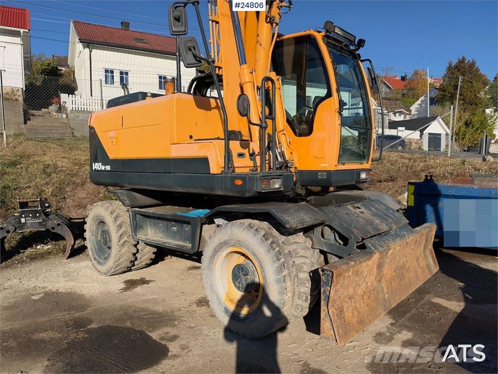 Hyundai Robex 140W-9A Wheeled excavator – tiltrotator and Hjulgravere