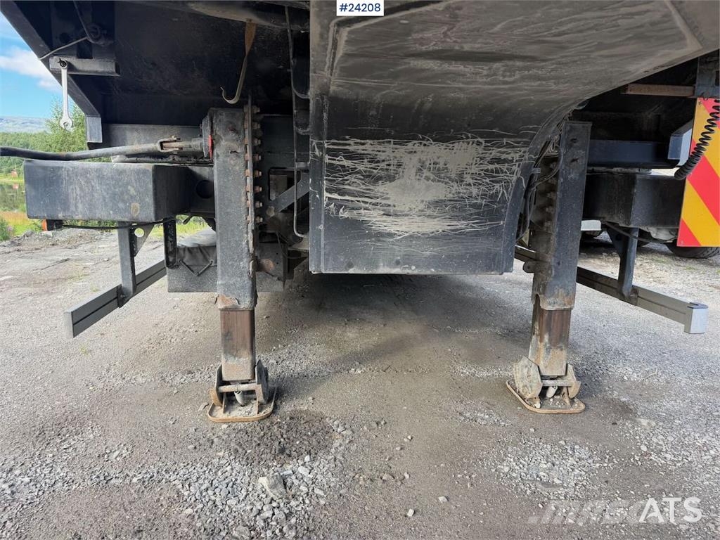 Istrail 3 axle machine trailer w/ extension, widening and  Zemie treileri
