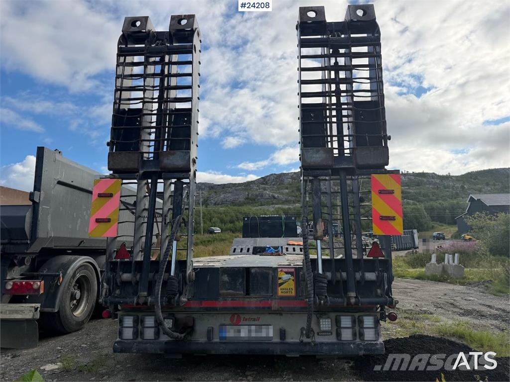 Istrail 3 axle machine trailer w/ extension, widening and  Zemie treileri