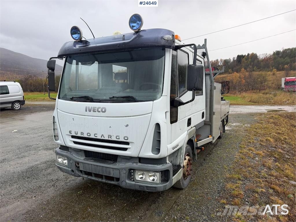 Iveco 100E21 flatbed truck with rear-mounted crane. Repa Flatbed/Dropside trucks
