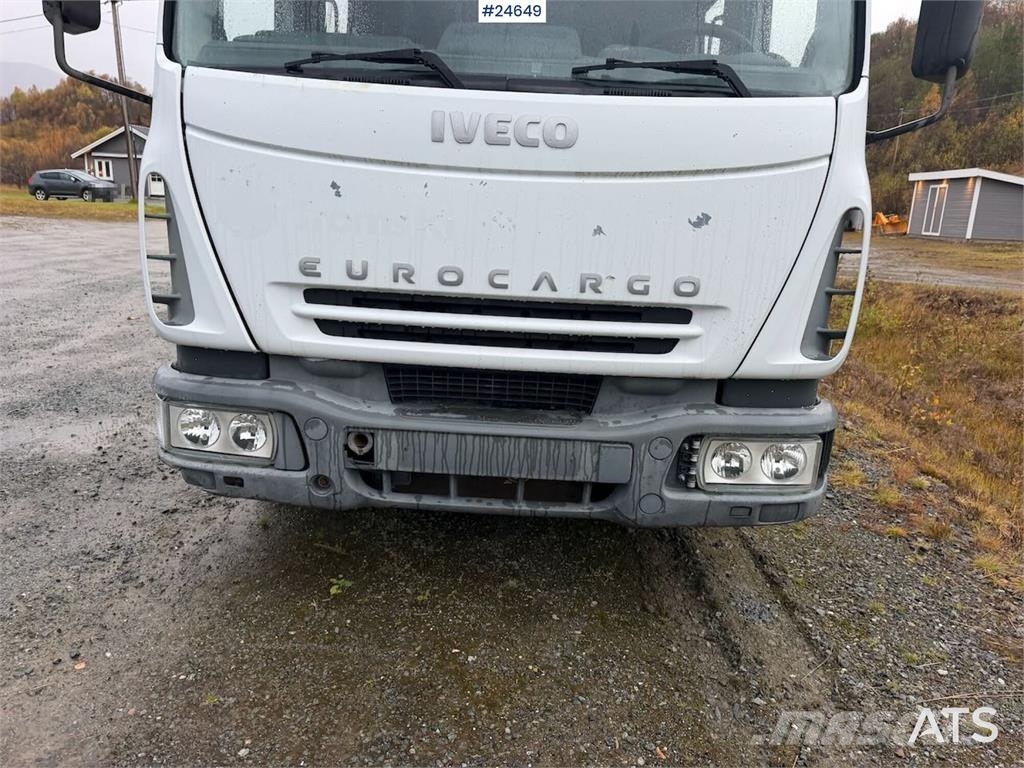 Iveco 100E21 flatbed truck with rear-mounted crane. Repa Flatbed/Dropside trucks
