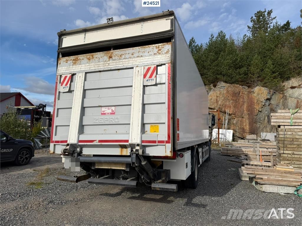 Iveco 190S35 Box truck – repair project with tail lift Box body trucks