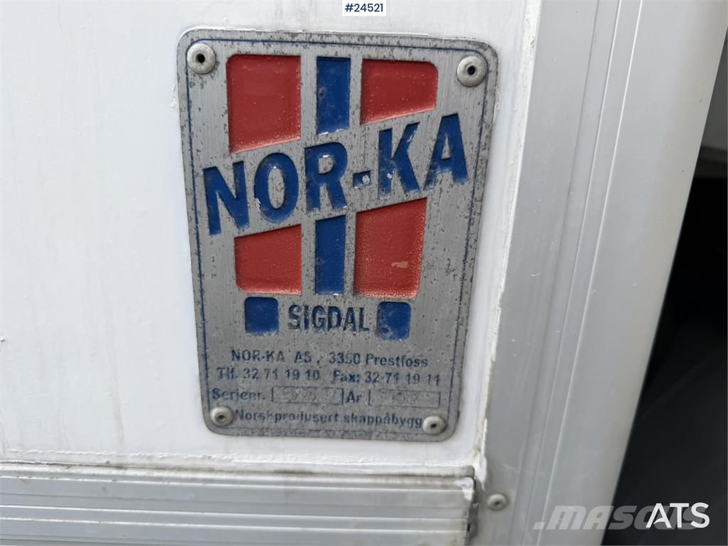 Iveco 190S35 Box truck – repair project with tail lift Box body trucks