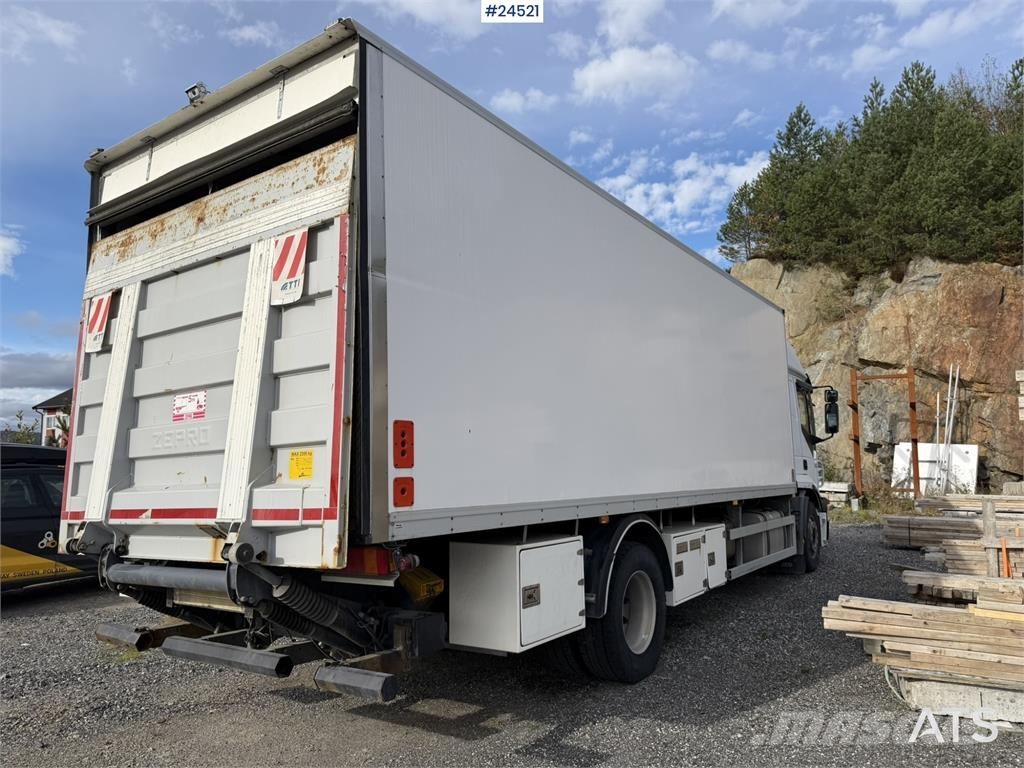 Iveco 190S35 Box truck – repair project with tail lift Box body trucks