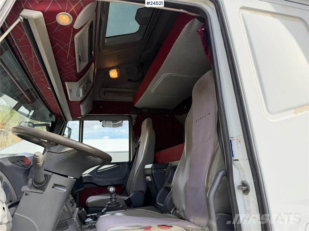 Iveco 190S35 Box truck – repair project with tail lift Box body trucks