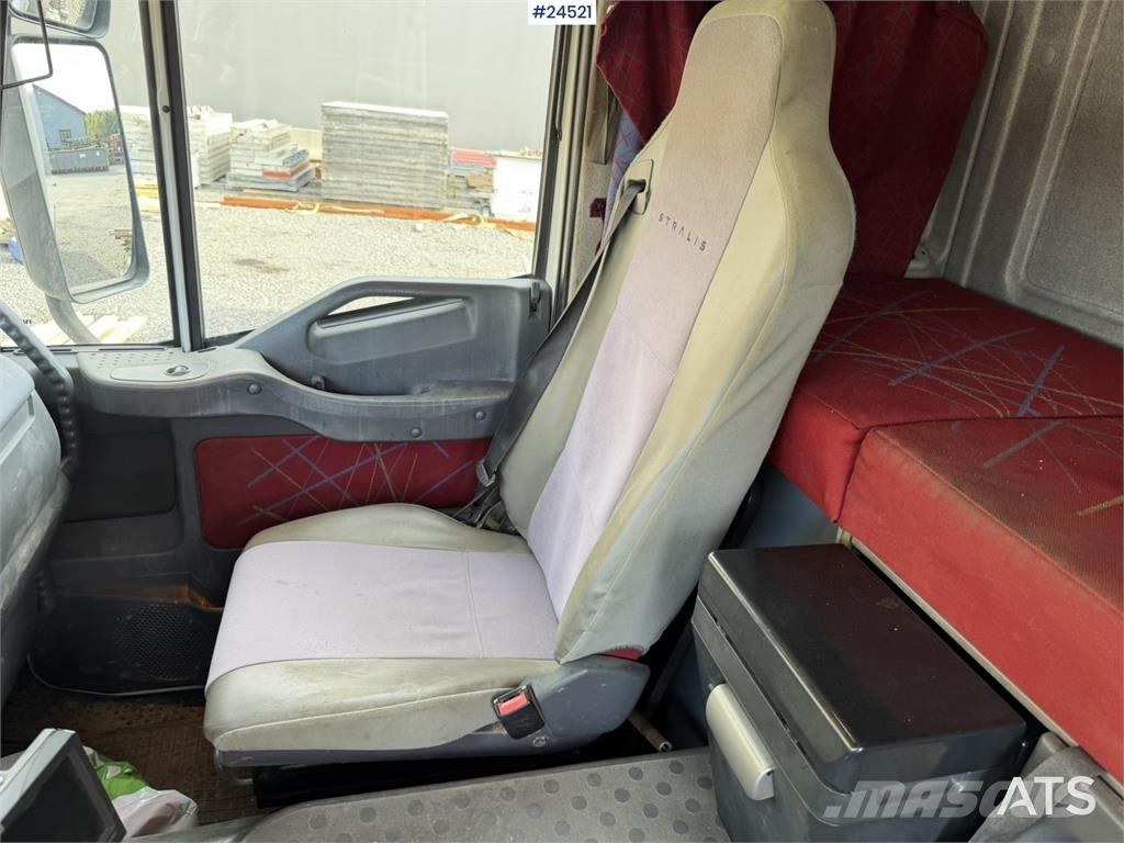 Iveco 190S35 Box truck – repair project with tail lift Box body trucks