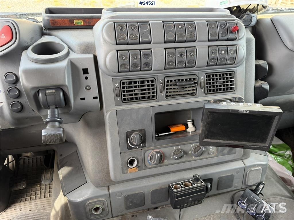 Iveco 190S35 Box truck – repair project with tail lift Box body trucks