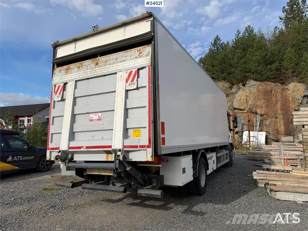 Iveco 190S35 Box truck – repair project with tail lift Box body trucks