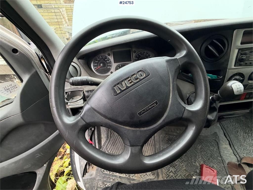 Iveco 35S14 4x2 Box truck - Side door and Zepro tail lif Skapbiler