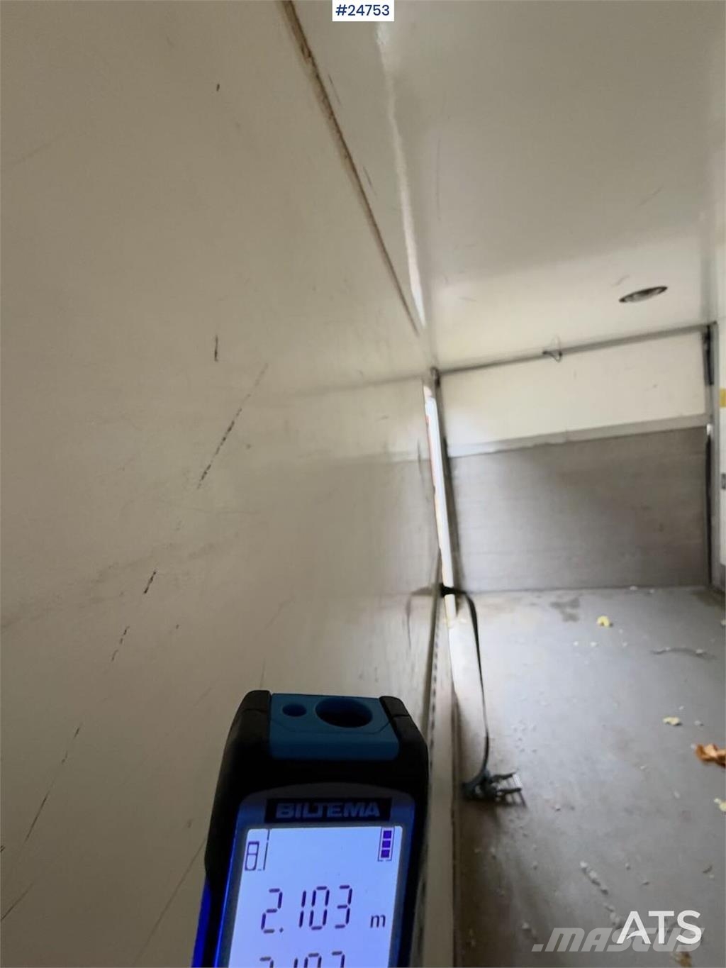 Iveco 35S14 4x2 Box truck - Side door and Zepro tail lif Skapbiler