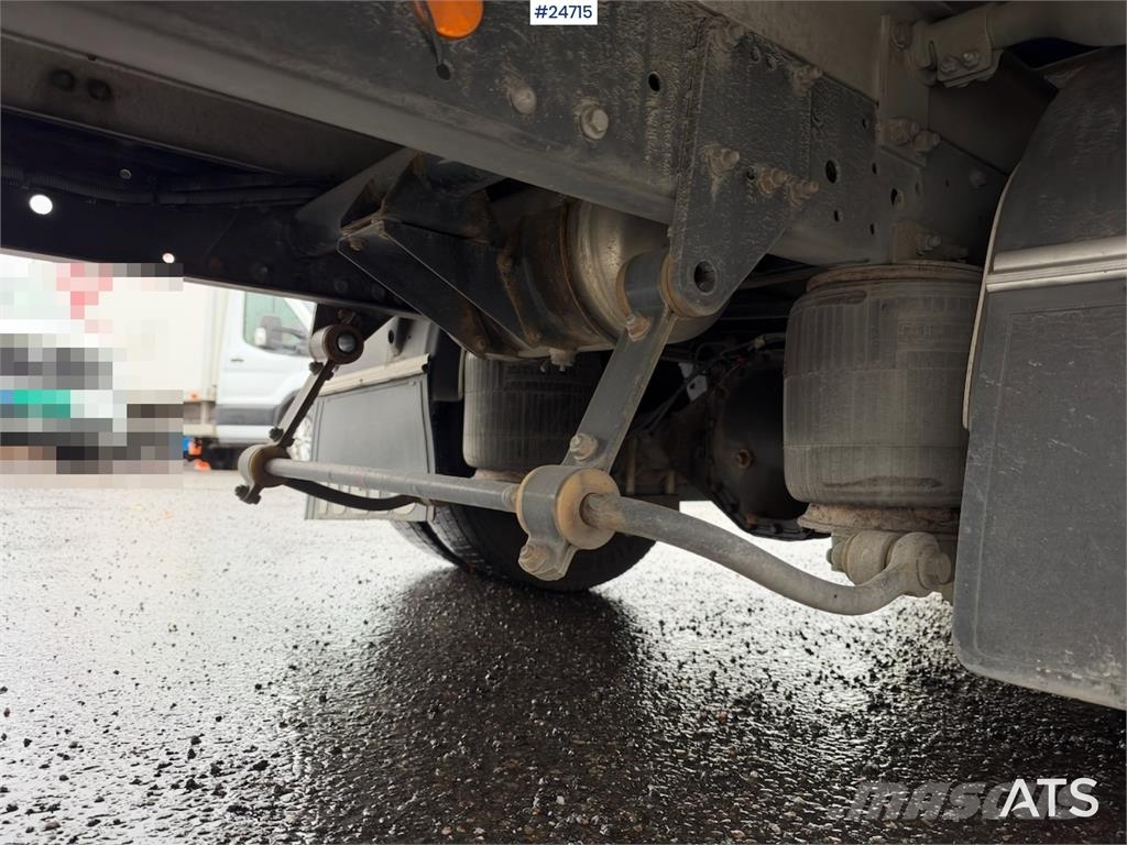 Iveco 75E-210 4x2 Box Truck with Tail Lift – 136,000 km! Caminhões baú