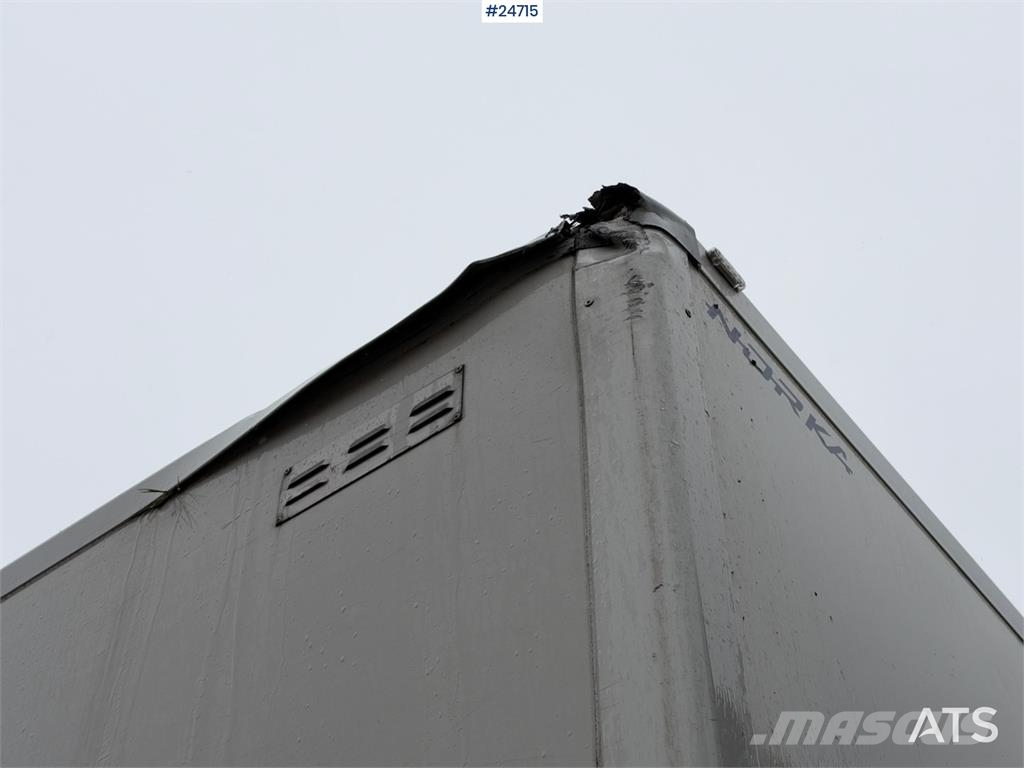 Iveco 75E-210 4x2 Box Truck with Tail Lift – 136,000 km! Caminhões baú
