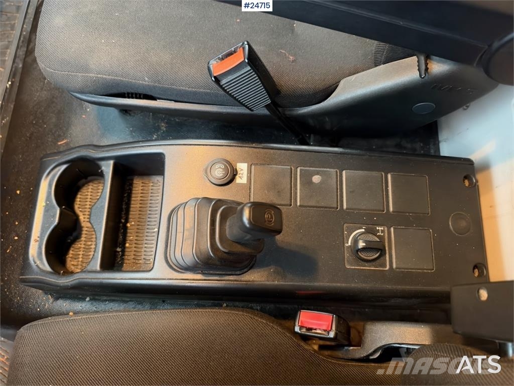 Iveco 75E-210 4x2 Box Truck with Tail Lift – 136,000 km! Caminhões baú