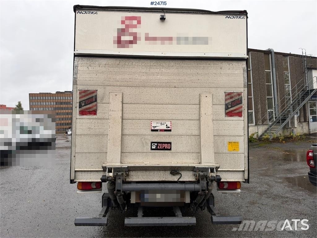 Iveco 75E-210 4x2 Box Truck with Tail Lift – 136,000 km! Caminhões baú