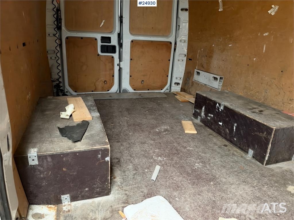 Iveco Daily 50C17 Van with tail lift Varevogne